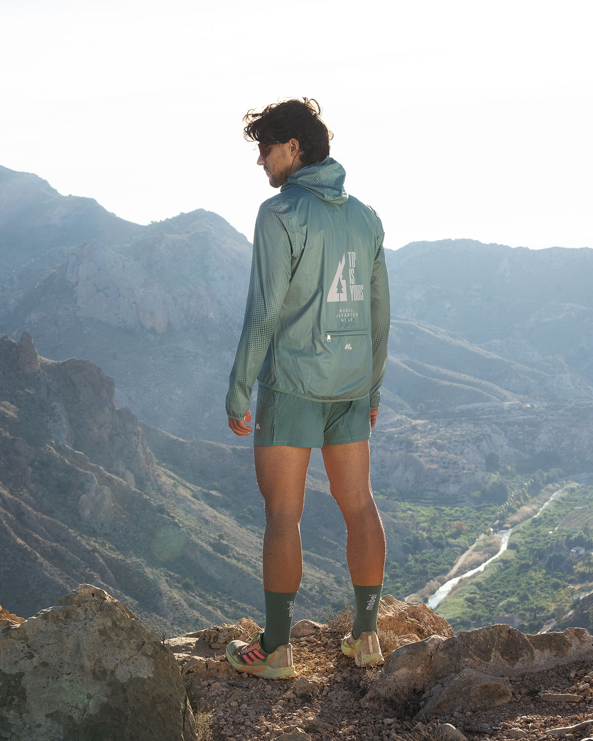 Chaqueta cortavientos KIBO TRAIL detalle 21