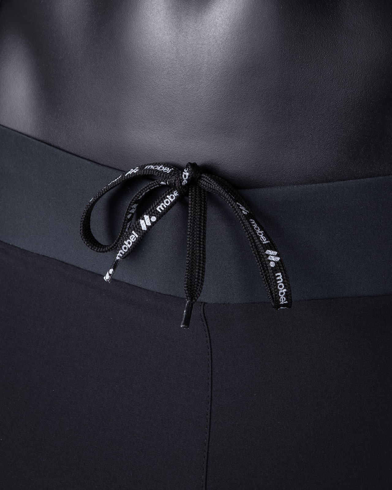 Pantalon-malla-interior-trail-BLACK-PRO-detalle-1
