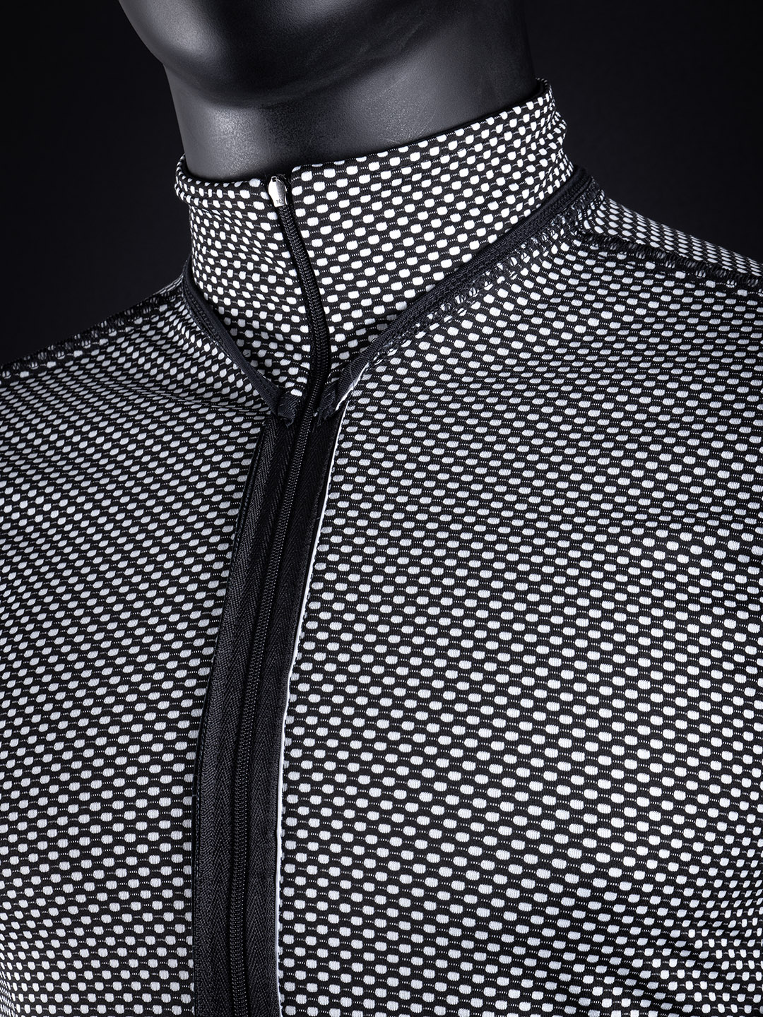 Chaqueta-membrana-BLACK-STRATUM-MEGA-W-detalle-03